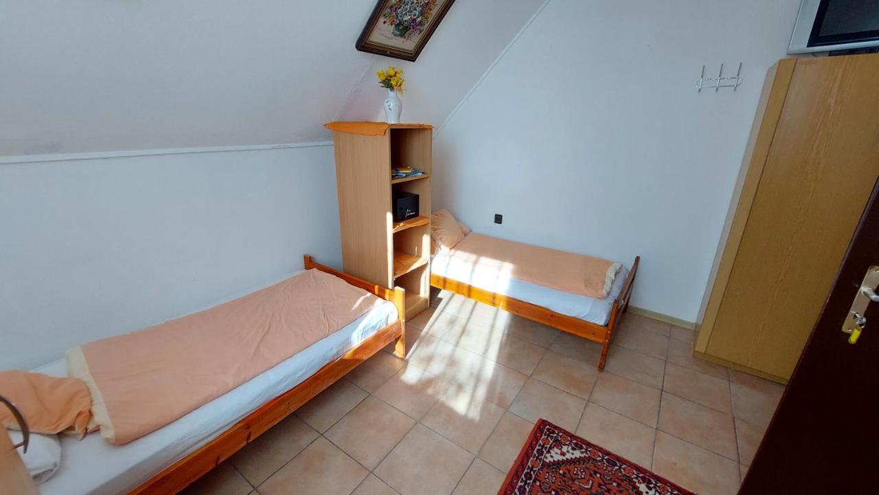 Malom Tavi Vendeghaz Tapolca Hotell Exteriör bild