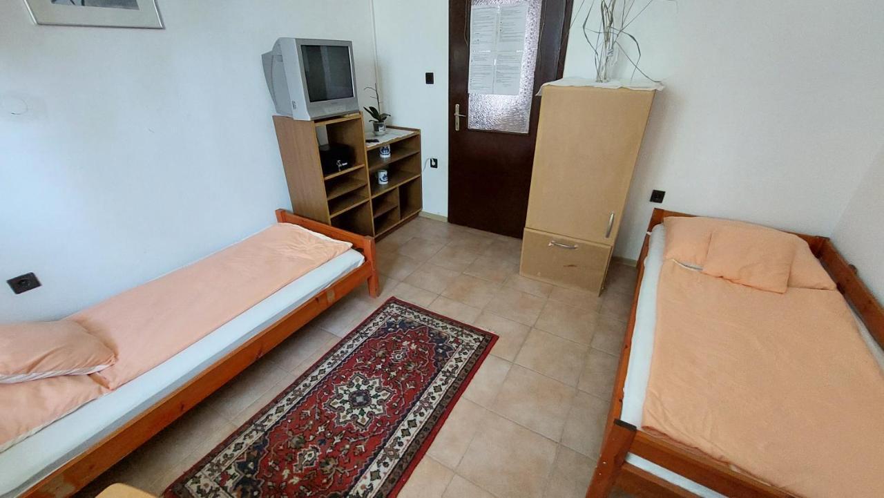 Malom Tavi Vendeghaz Tapolca Hotell Exteriör bild